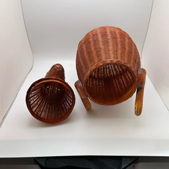 Vintage MCM Wicker Kangaroo Basket - Picture 8 of 9